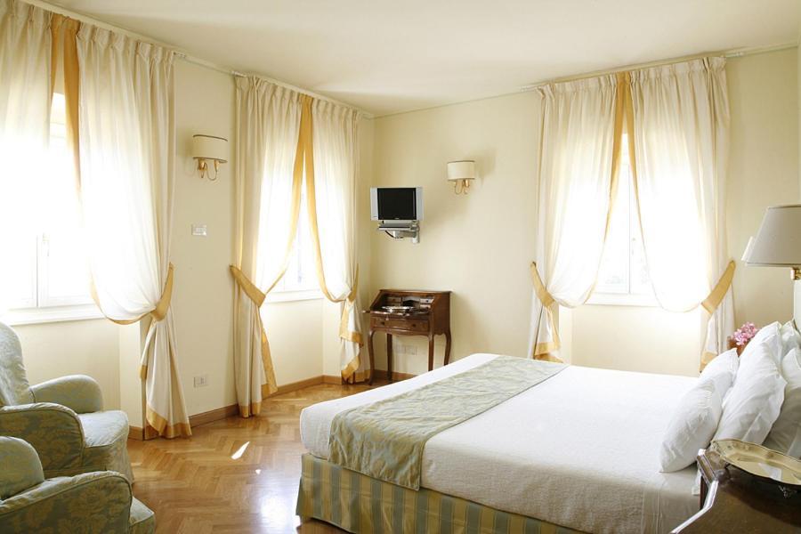 La Vittoria Boutique Hotel Garda  Quarto foto